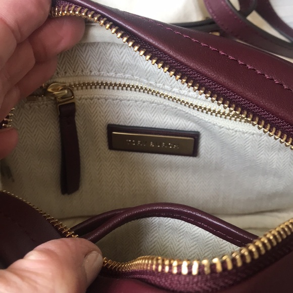 Tory Burch Kira camera bag - Picture 2 of 4